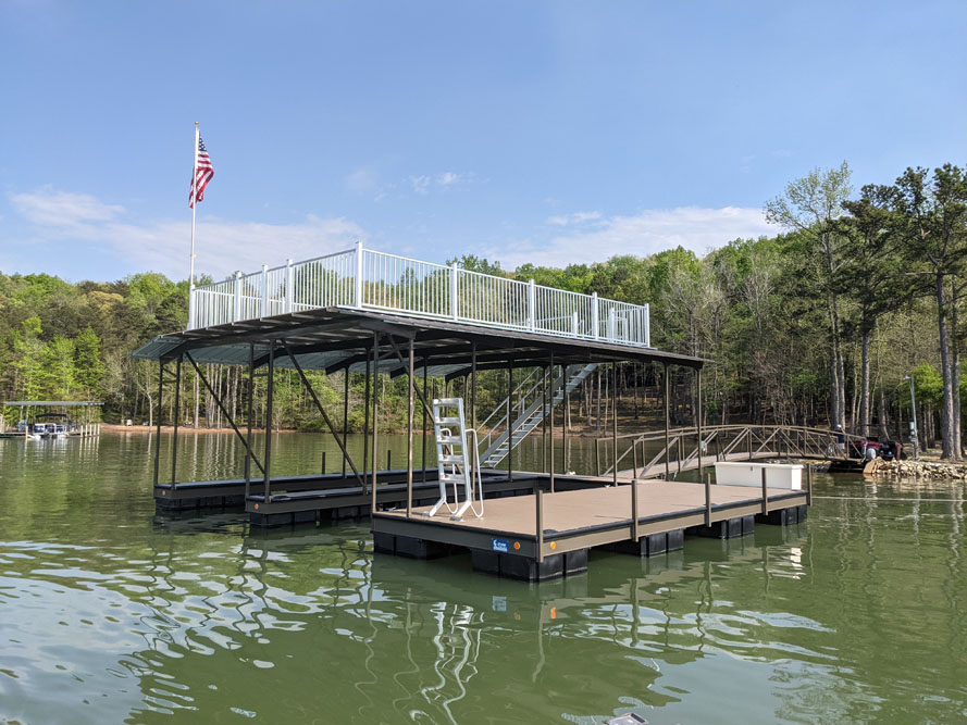 Carolina Boat Lift by Custom Dock Systems